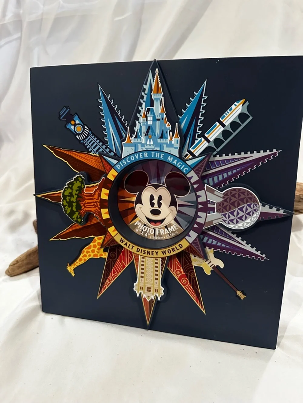 Walt Disney World Mickey 'Discover the Magic' Photo Frame